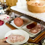Otel La Maison Wellness & Alleghe