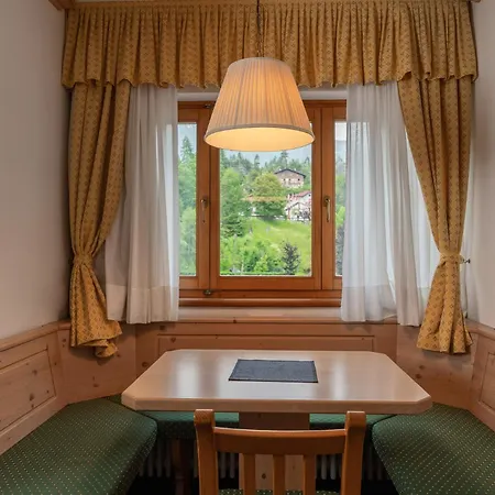 La Maison Wellness & 4* Alleghe