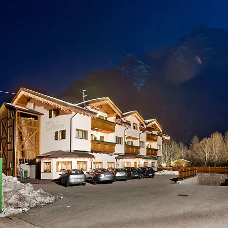 Hotel La Maison Wellness & 4*