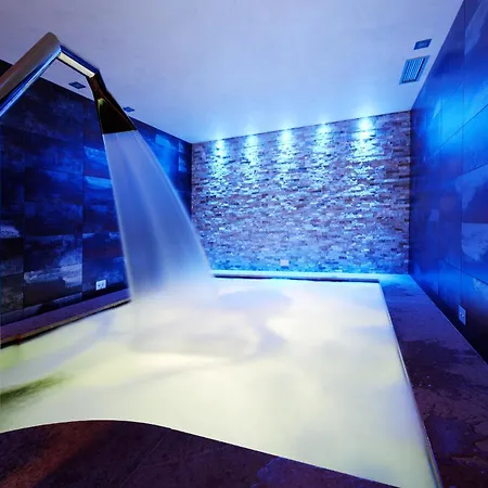La Maison Wellness & Hotel Alleghe