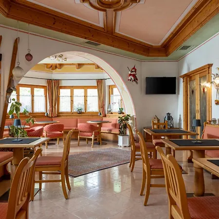 Hotel La Maison Wellness & 4*