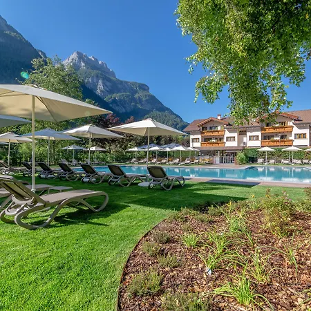 La Maison Wellness & 4* Alleghe