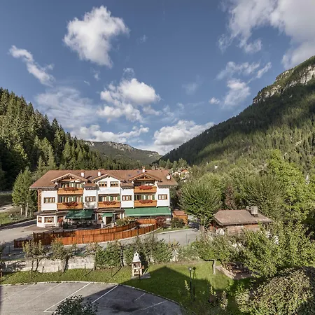 Szálloda La Maison Wellness & 4*