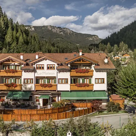 Hotel La Maison Wellness & Alleghe