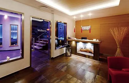 La Maison Wellness & Hotel Alleghe