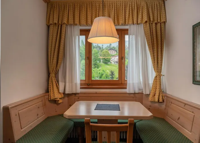 La Maison Wellness & 4* Аллеге