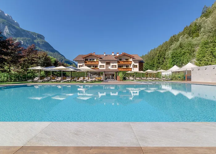 La Maison Wellness & Hotel Alleghe