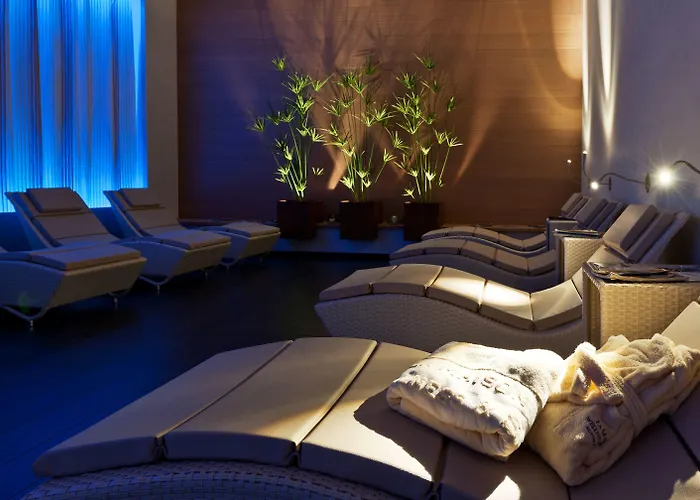 Отель La Maison Wellness &